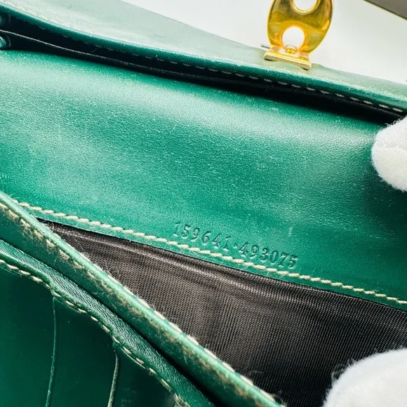 Gucci Guccissima Gold Clasp Wallet - Picture 6 of 11